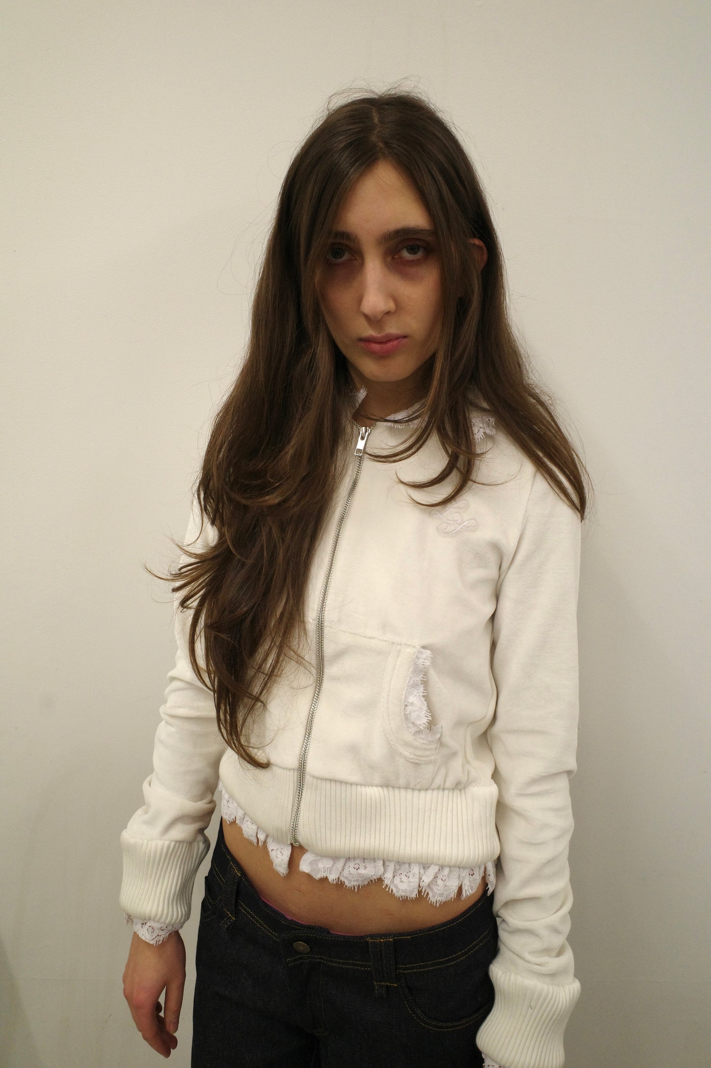 Nowhere zip up hoodie White