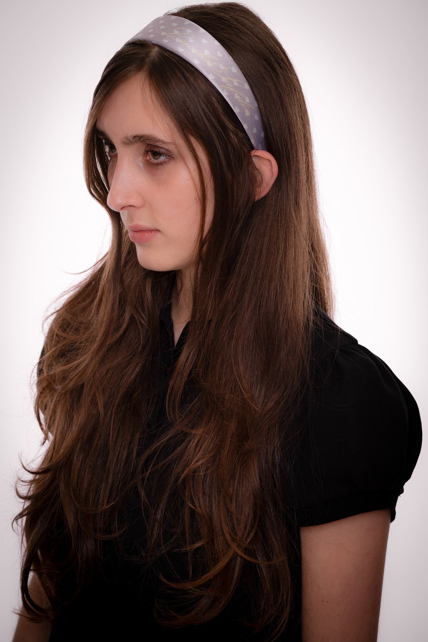 daisy randone headband - light grey with hearts