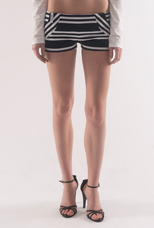 Cleo shorts - black stripes